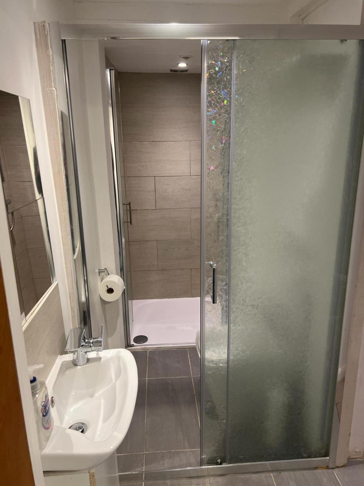 Comfy Private Bedrooms In Euston, Central 런던 외부 사진