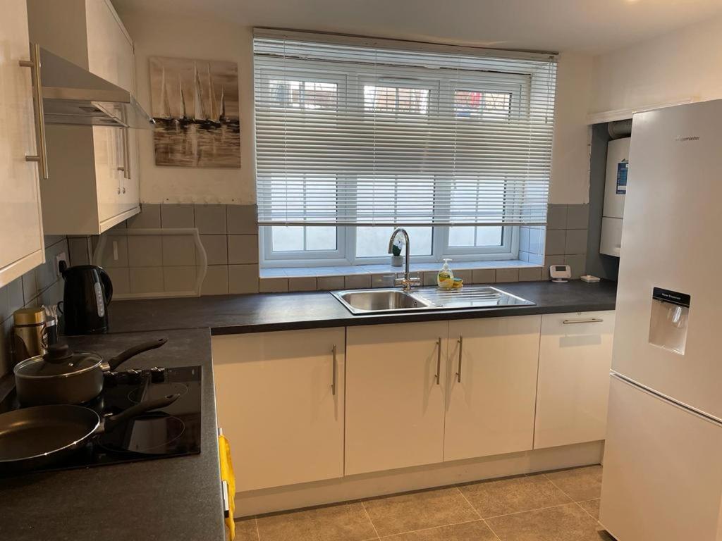 Comfy Private Bedrooms In Euston, Central 런던 외부 사진